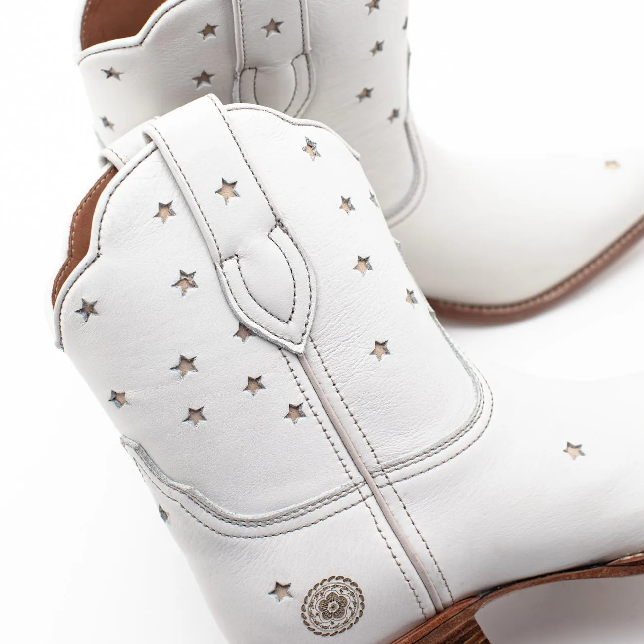Presidio Short White